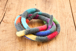 Band Anthrazit/Regenbogen aus Filz