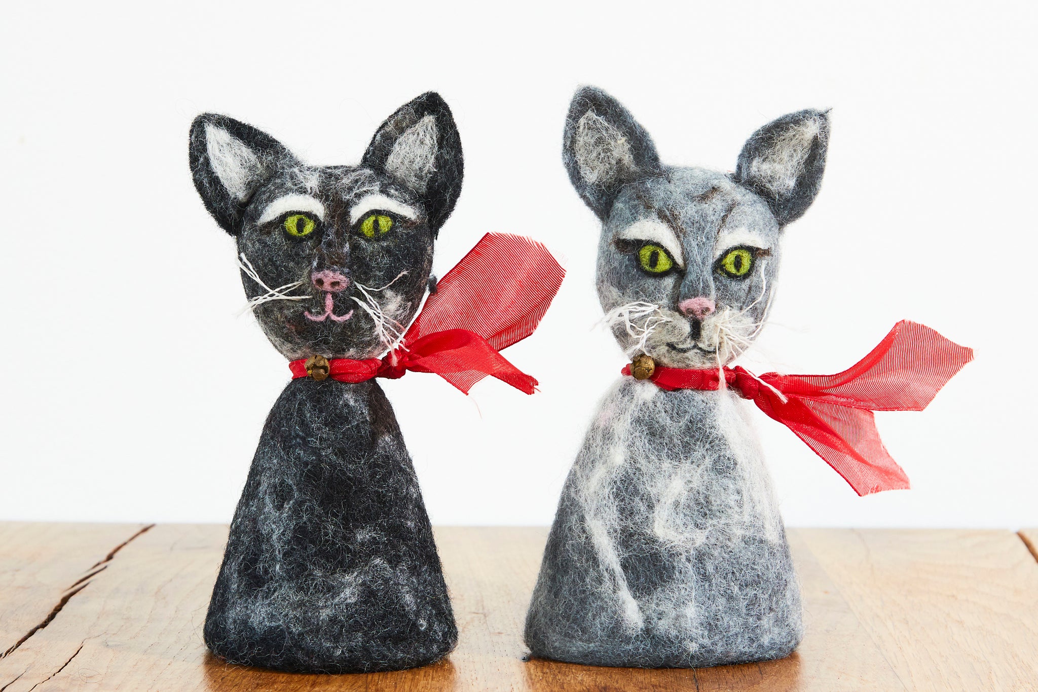 Eierwärmer Katze, Tierfigur aus Filz, Ostergeschenk
