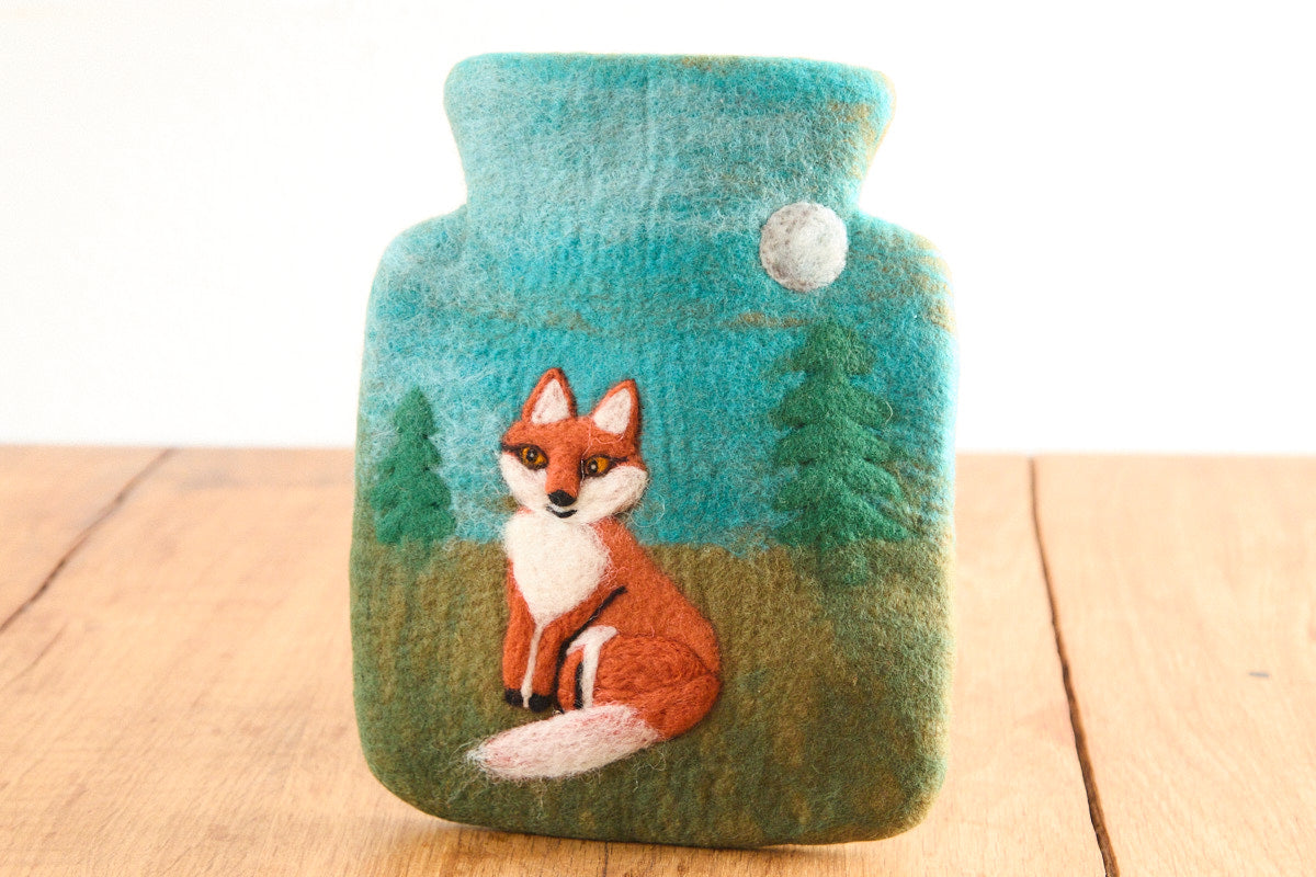 Wärmflasche Fuchs im Wald, groß oder klein aus Wolle (Merino), gefilzt
