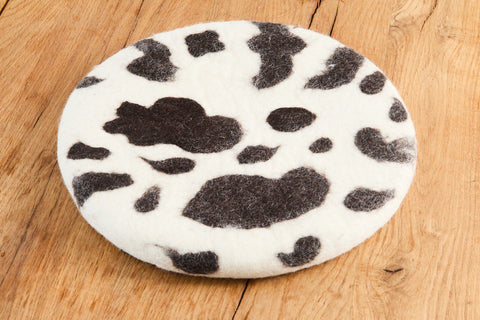 Sitzkissen aus Filz (100% Wolle) rund 35cm Kuhfelldesign