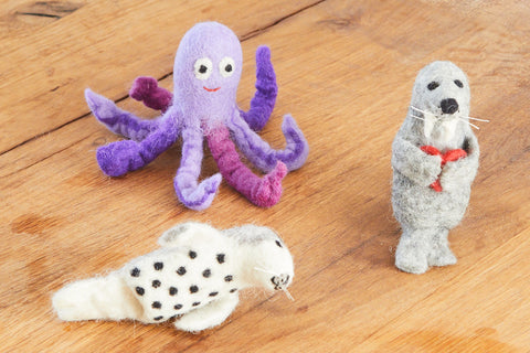 Fingerpüppchen aus Filz, Robbe, Walross mit Herz oder Oktopus