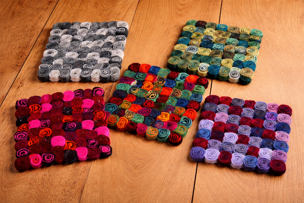 feelz Untersetzer 20x20 Spirale alle 5 Farben