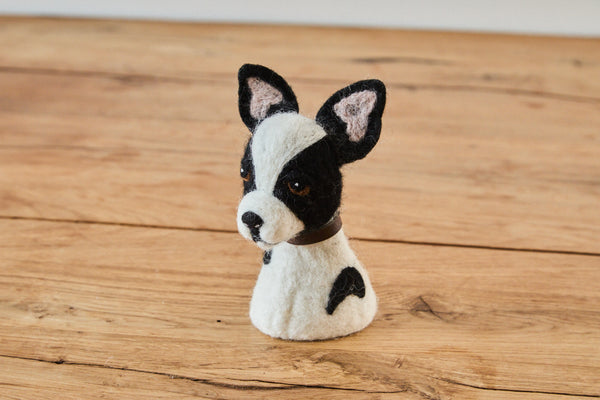 feelz Eierwärmer Bulldogge, Hund aus Filz – handgefertigt aus 100 % Wolle (Merino), Geschenk für Hundeliebhaber, Fair Trade
