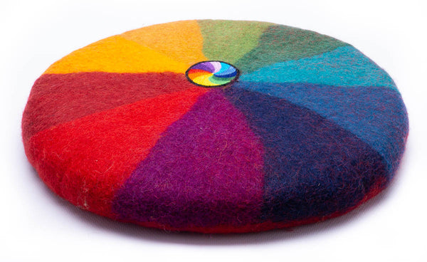 Sitzkissen aus Filz (100% Wolle), Glory, rund 35cm, Regenbogen Spirale - fair gehandelt