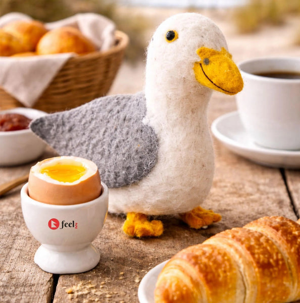 feelz Eierwärmer Möwe auf Tisch