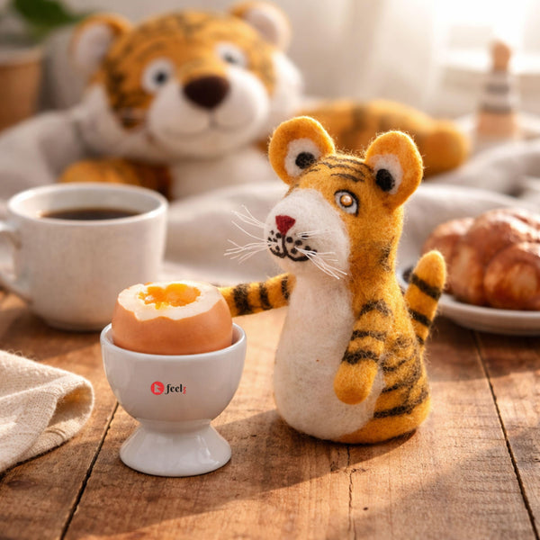 feelz - Eierwärmer aus Filz, Tiger - mit Ei