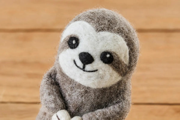 feelz Eierwärmer Faultier aus Filz handgefertigt aus 100 % Wolle (Merino), Filztier, Ostern, Fair Trade nah