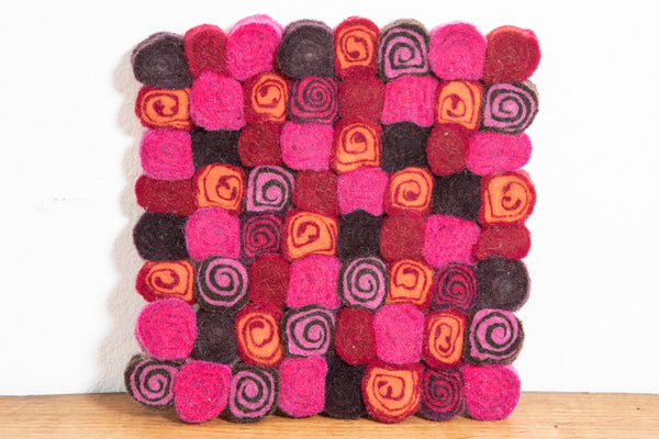 Untersetzer aus Filz (100% Wolle) Spirale eckig, bunt, pink, grün, grau, Topfuntersetzer