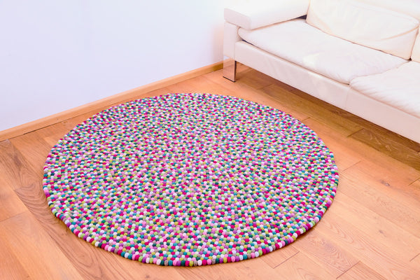 Teppich aus Filzkugeln, rund oder eckig, bunt, Handarbeit auf Bestellung