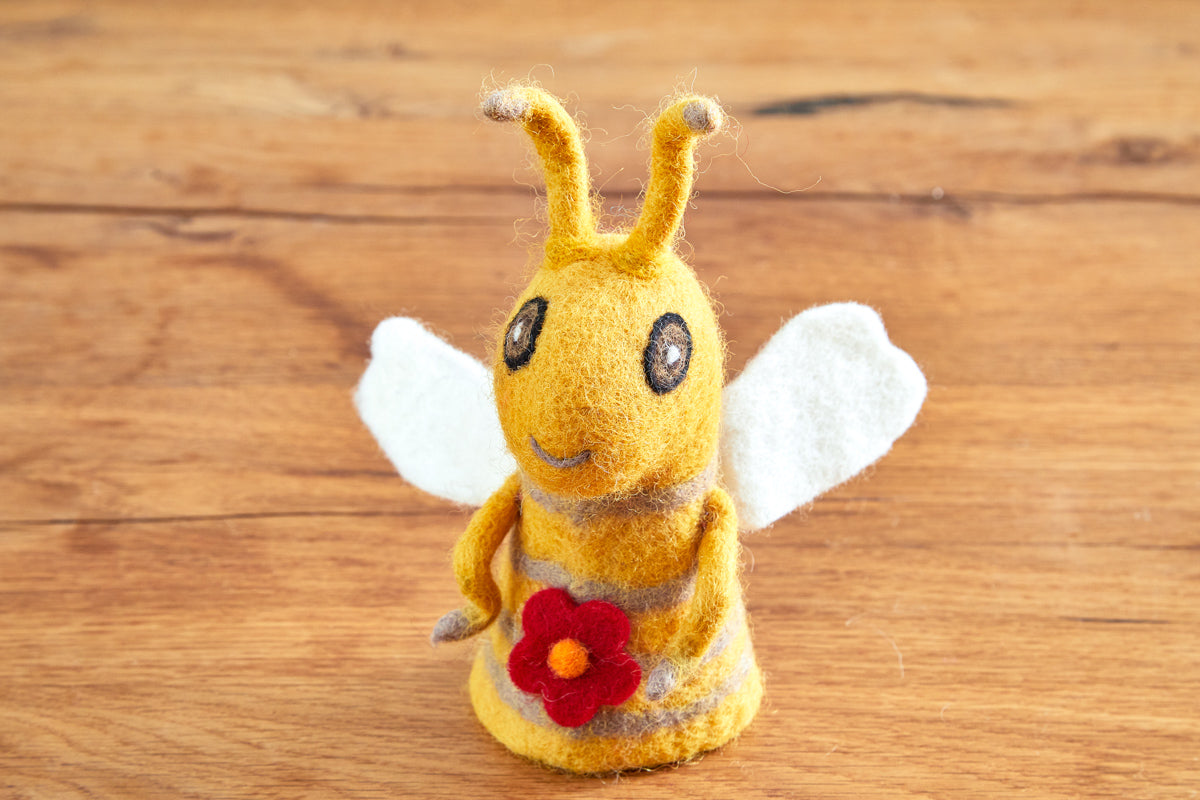 Eierwärmer Biene, Tierfigur aus Filz, Ostergeschenk