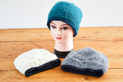 Strickmütze aus Wolle, Schlichte Wollmütze petrol, grau oder weiss - Handarbeit