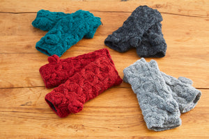 Gestrickte Stulpen aus Wolle, Schlichte Handstulpen mit Quermuster petrol, rot, schwarz - Handarbeit