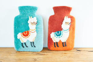feelz - Wärmflaschenbezug aus Filz (Merinowolle), Lama mit Wuschel-Haaren, blau oder orange - Handarbeit
