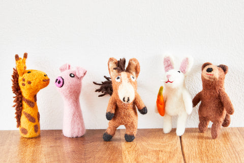 Fingerpüppchen aus Filz, Giraffe, Schwein, Pferd, Hase mit Möhre oder Bär