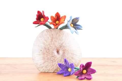 Blume aus Filz, rot, orange, blau, lila, pink