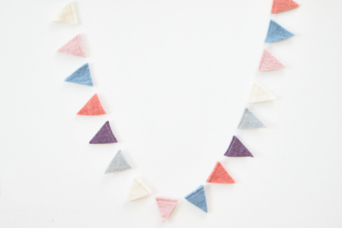 Wimpelkette, bunt oder pastell, Girlande Fahnen, 160 cm