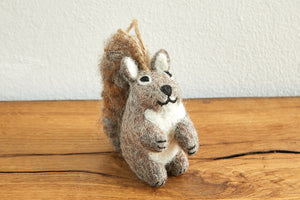 feelz - Eichhörnchen Anhänger aus Filz als Baumschmuck zu Weihnachten - Handarbeit