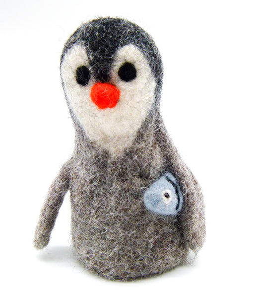 Eierwärmer Pinguin mit Fisch, Tierfigur aus Filz, Ostergeschenk