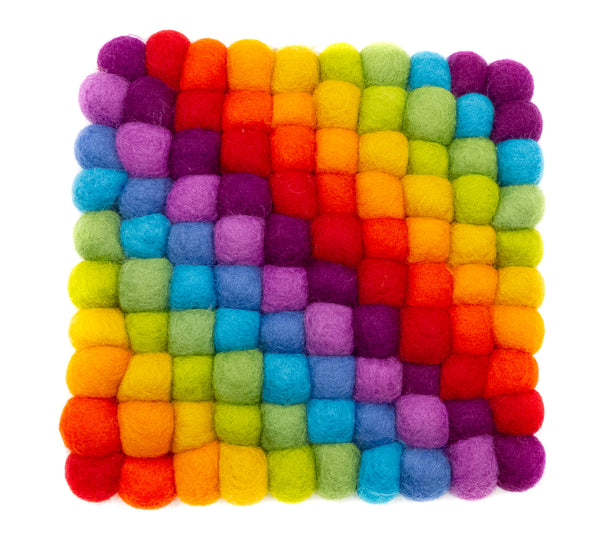Untersetzer eckig aus Filzkugeln (100% Wolle) 20x20cm, Regenbogen - fair gehandelt