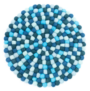 Untersetzer rund aus Filzkugeln 22cm, blau, hellblau, aqua - fair gehandelt