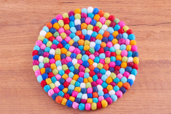 Untersetzer rund aus Filzkugeln 22cm, multi, kleine Kugeln - fair gehandelt