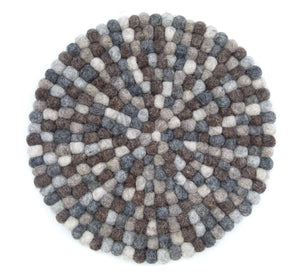 Untersetzer rund aus Filzkugeln 22 cm, natur, grau (ungefärbt) - fair gehandelt
