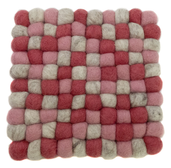 Untersetzer aus Filzkugeln (100% Wolle) 20x20cm, pastell, rosa, blau, braun, pink - fair gehandelt